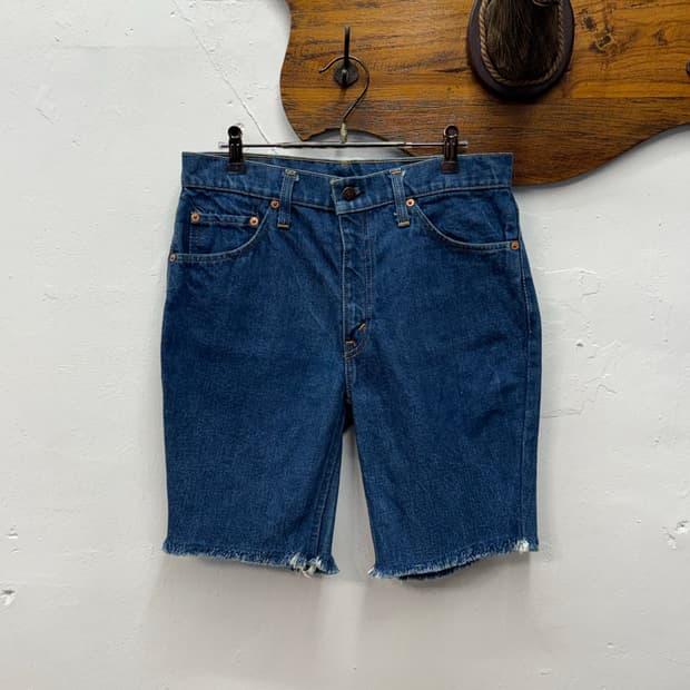 90s Levi’s 505 Denim Shorts 3