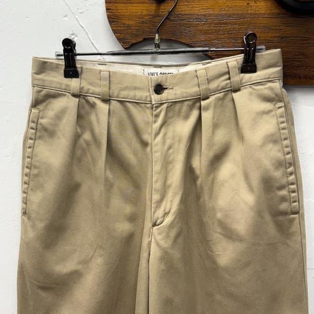 80s Japan Levi's Military Two-Pleated 3