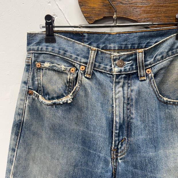 90s Levi’s 512 Tapered Denim Pants 8