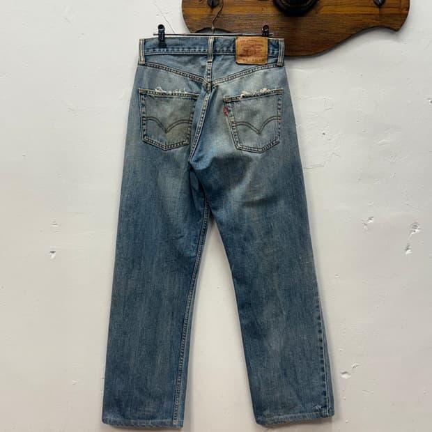 90s Levi’s 512 Tapered Denim Pants 2