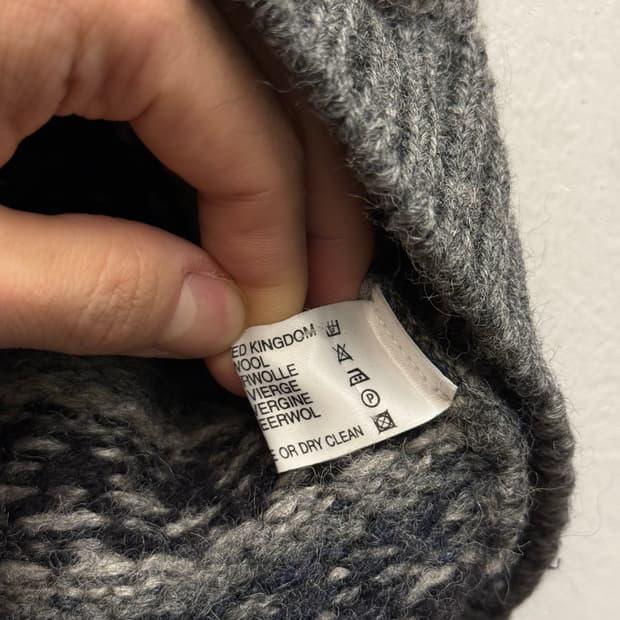 HIGHLAND British Wool Fair Isle Knit Ves 9