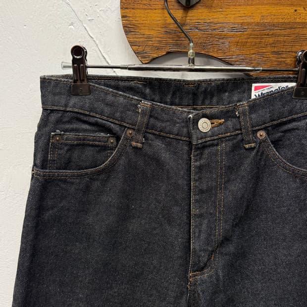 Wrangler Tapered Black Denim Pants 7