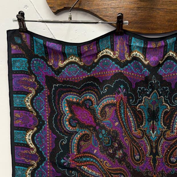 YVES SAINT LAURENT Paisley & Ornamental 4