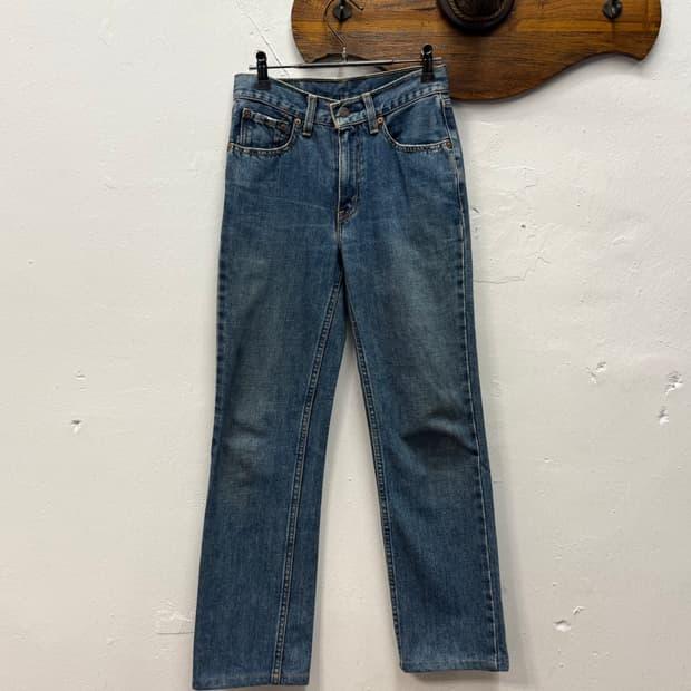 90s Japan Levi's 552 Straight Denim Pant 6