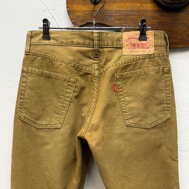 Levi’s 517 Corduroy Boots-Cut Pants 3