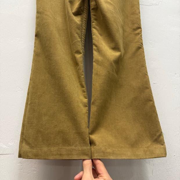Levi’s 517 Corduroy Boots-Cut Pants 5