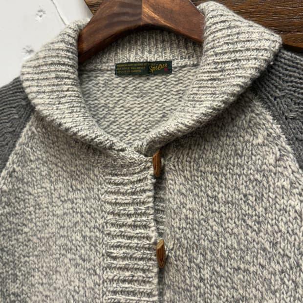 Wool-Cashmere Raglan Shawl Collar Knit 4