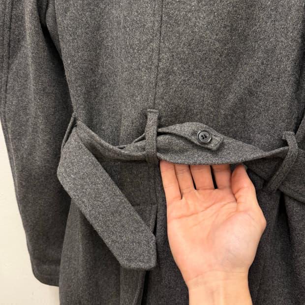 66) Katharine Hamnett London Grey Wool B 6