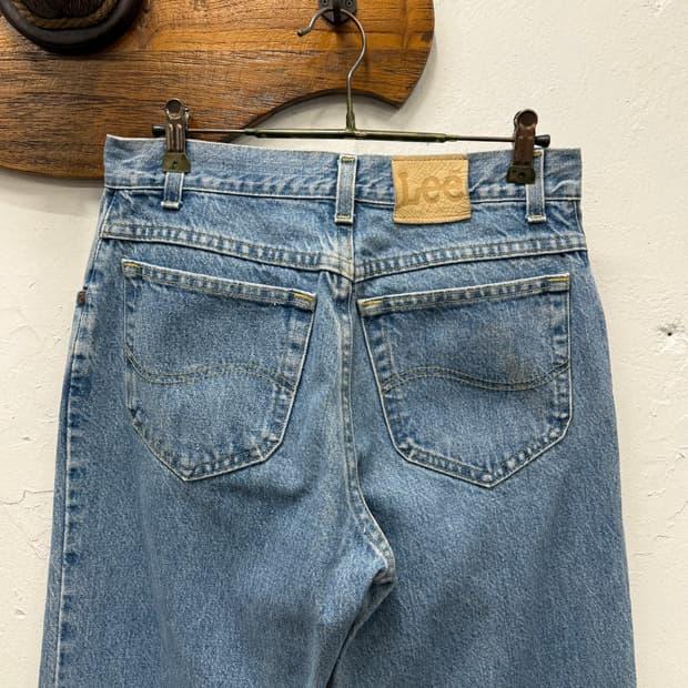 29) Lee Light Blue Straight Denim pants 2