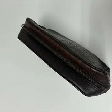 살바토레 페라가모 간치니 모노그램 가죽 클러치 4