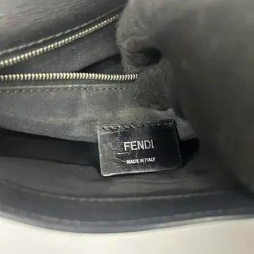 펜디 빈티지 레더 클러치백 8