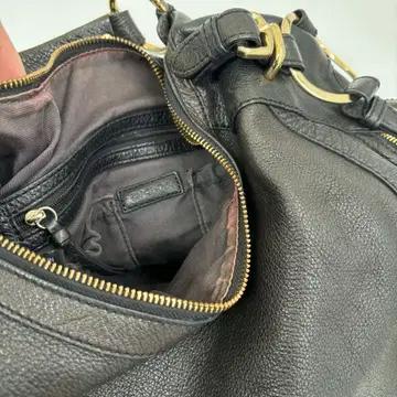 DKNY 스터드 가죽 토트백 숄더 호보백 8
