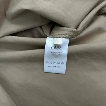 [S]ORR 오르 베이지 백 스트랩 셔츠 5