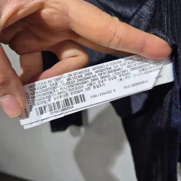 자라 플리츠 긴팔 블라우스 블랙 4