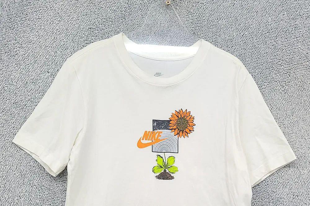 나이키 프린팅 화이트 반팔티 S 5
