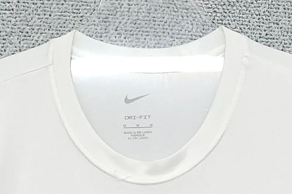 나이키 화이트 기능성 트레이닝 반팔티 M 7