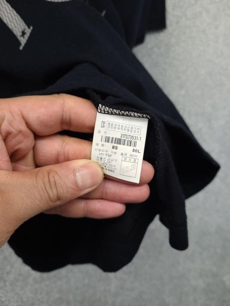 엠엘비 뉴욕양키즈 로고 프린팅 블랙 반팔티 50L 10