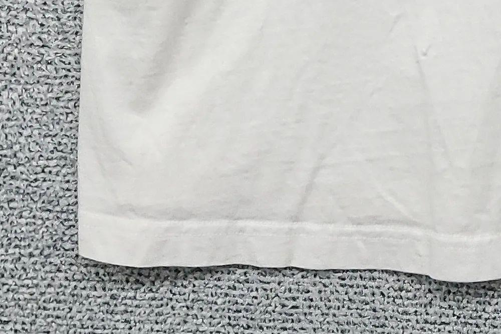 게스 로고 화이트 반팔티 L 8