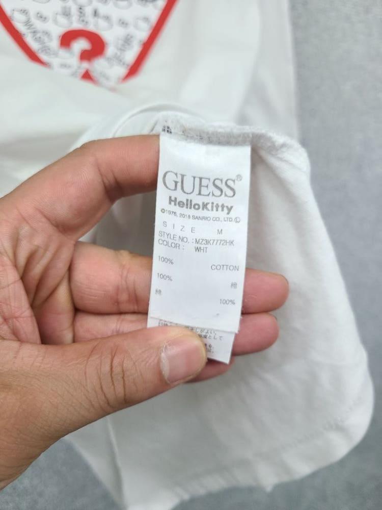 게스 프린팅 화이트 반팔티 M 10