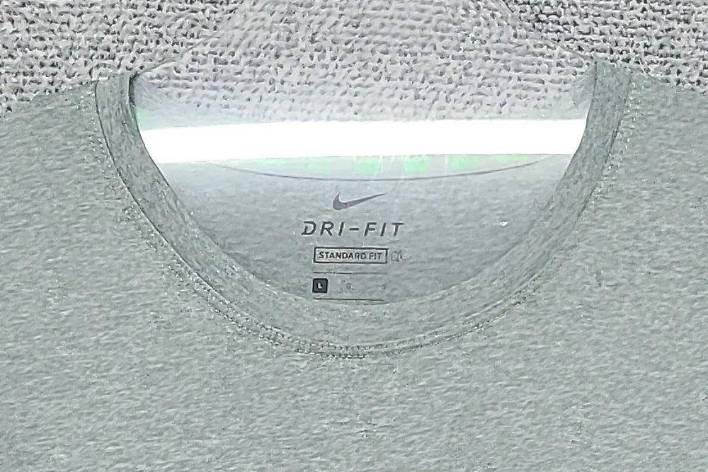 나이키 라이트 그레이 트레이닝 반팔티 L 7