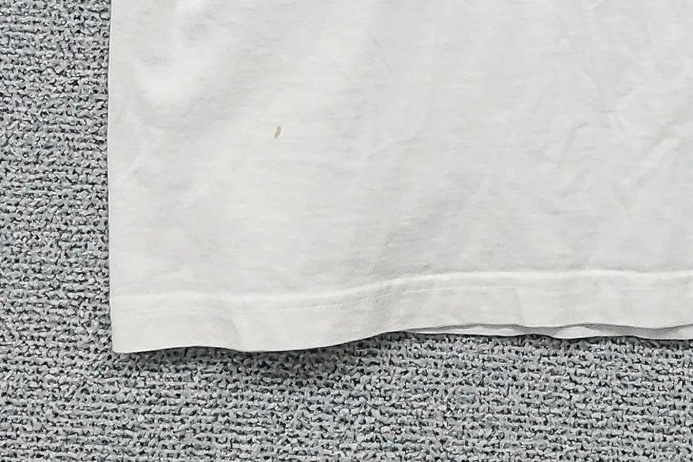 휠라 프린팅 화이트 반팔티 LARGE 8