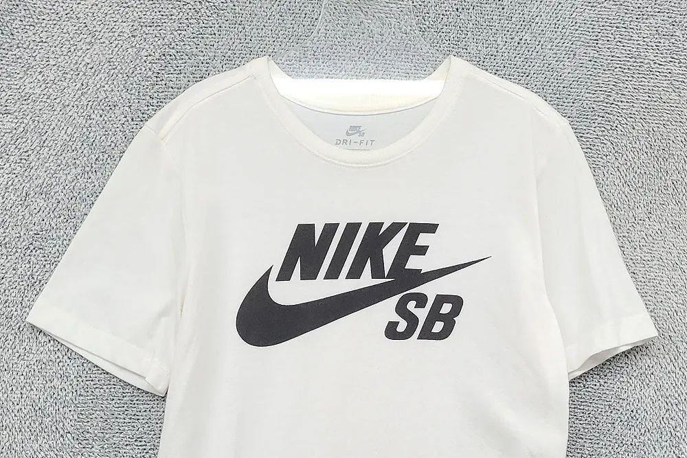 나이키 SB 프린팅 화이트 반팔티 XS 5