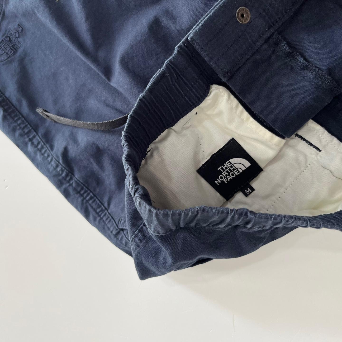 [28] The North Face Shorts 10