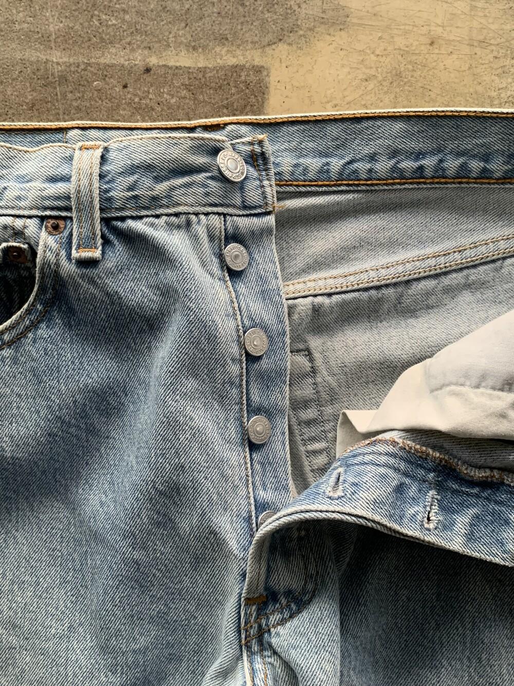 1990s Levi's 501 Denim Jeans (33x30) 10