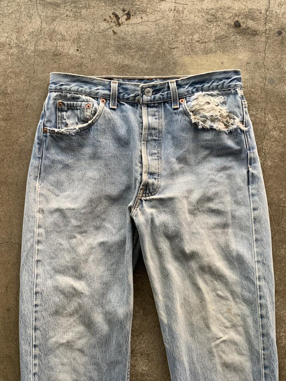 1990s Levi's 501 Distressed Denim Jeans (33x36) 9