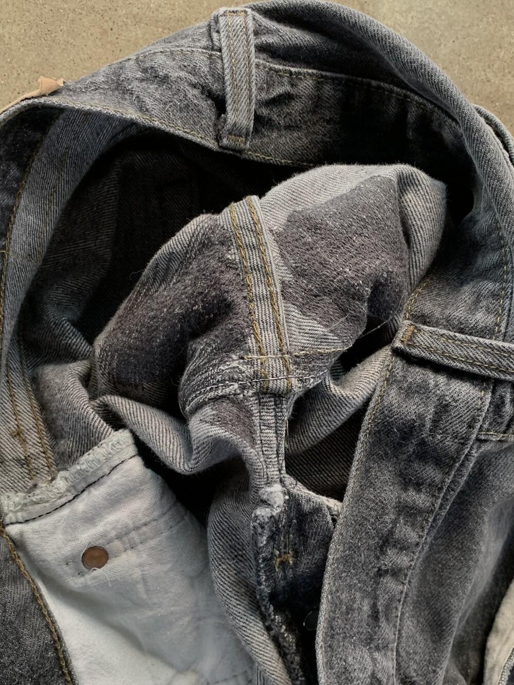 1990s Levi's 501 Black Denim Jeans (36X36) 9