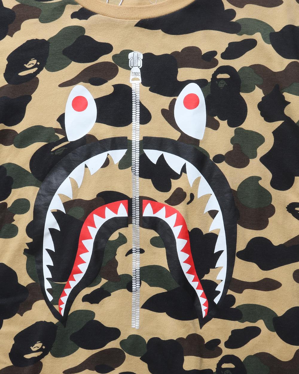 A BATHING APE 1st Camo Shark T-shirt 8