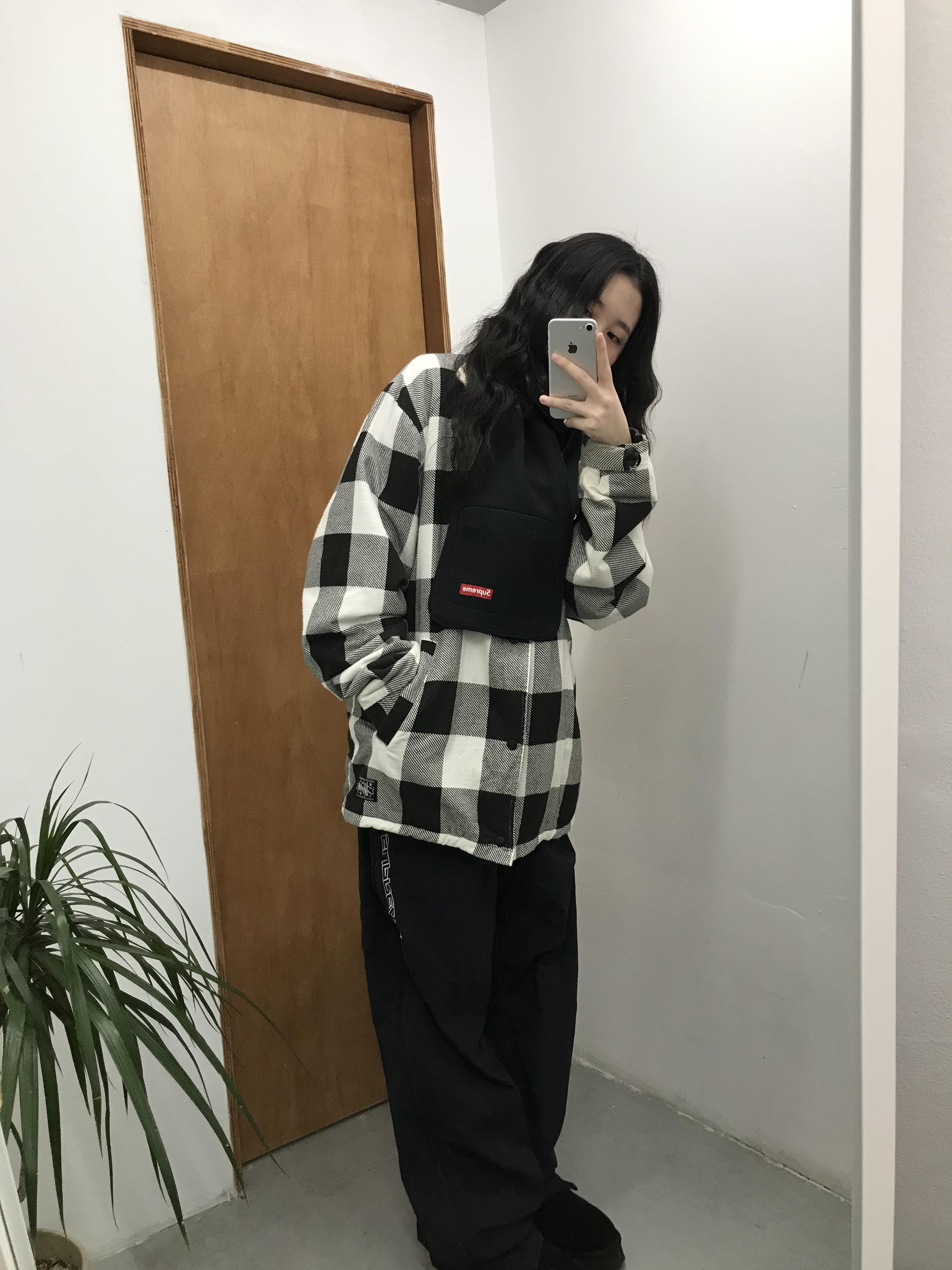 STUSSY 4