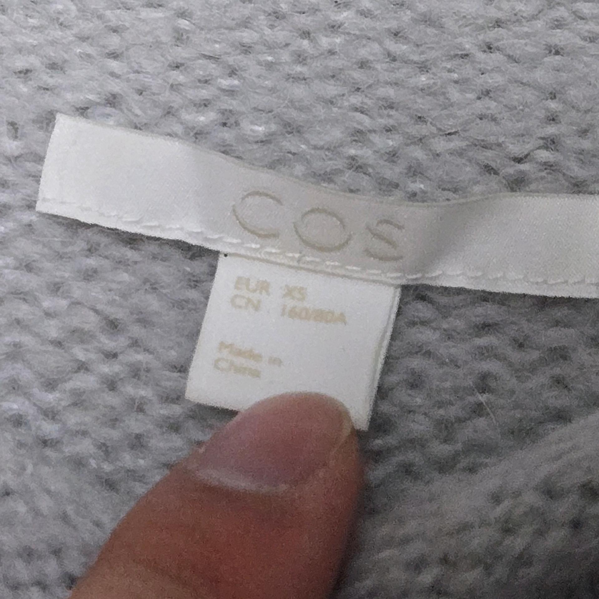 COS 울 알파카 혼방 라운드 니트 그레이 3
