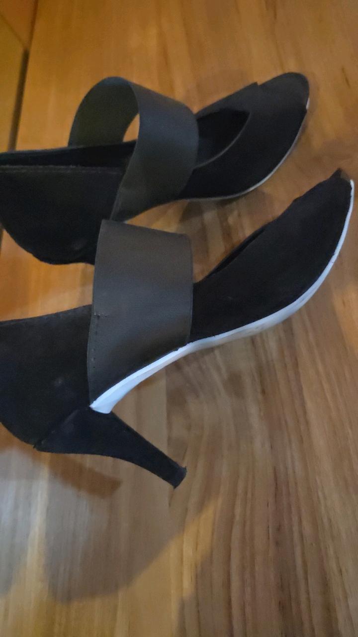 페드로 가르시아 스웨이드 오픈토 펌프스 블랙 4