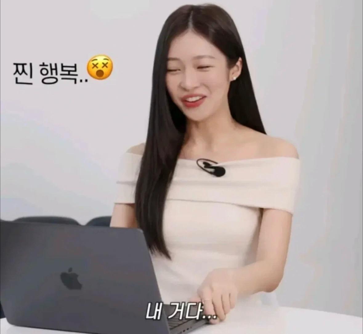 펀프롬펀 베이지 반팔 오프숄더 (유튜버 에이프롬 착용) 3