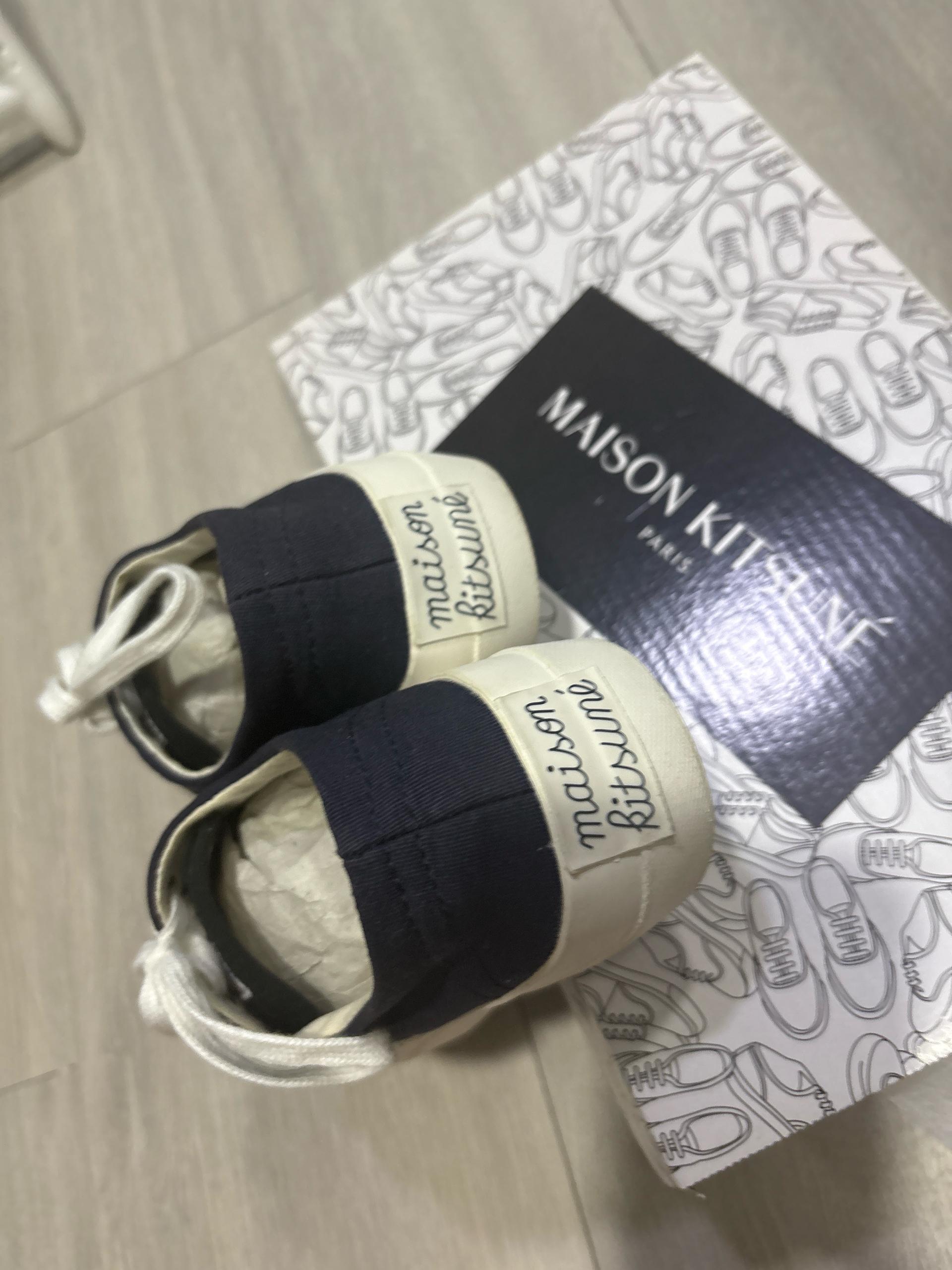 메종키츠네 캔버스 레이스업 스니커즈 블랙 3