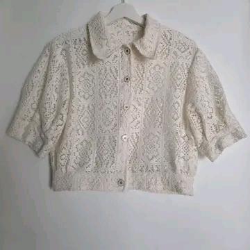 아이보리 레이스 반팔 블라우스 2