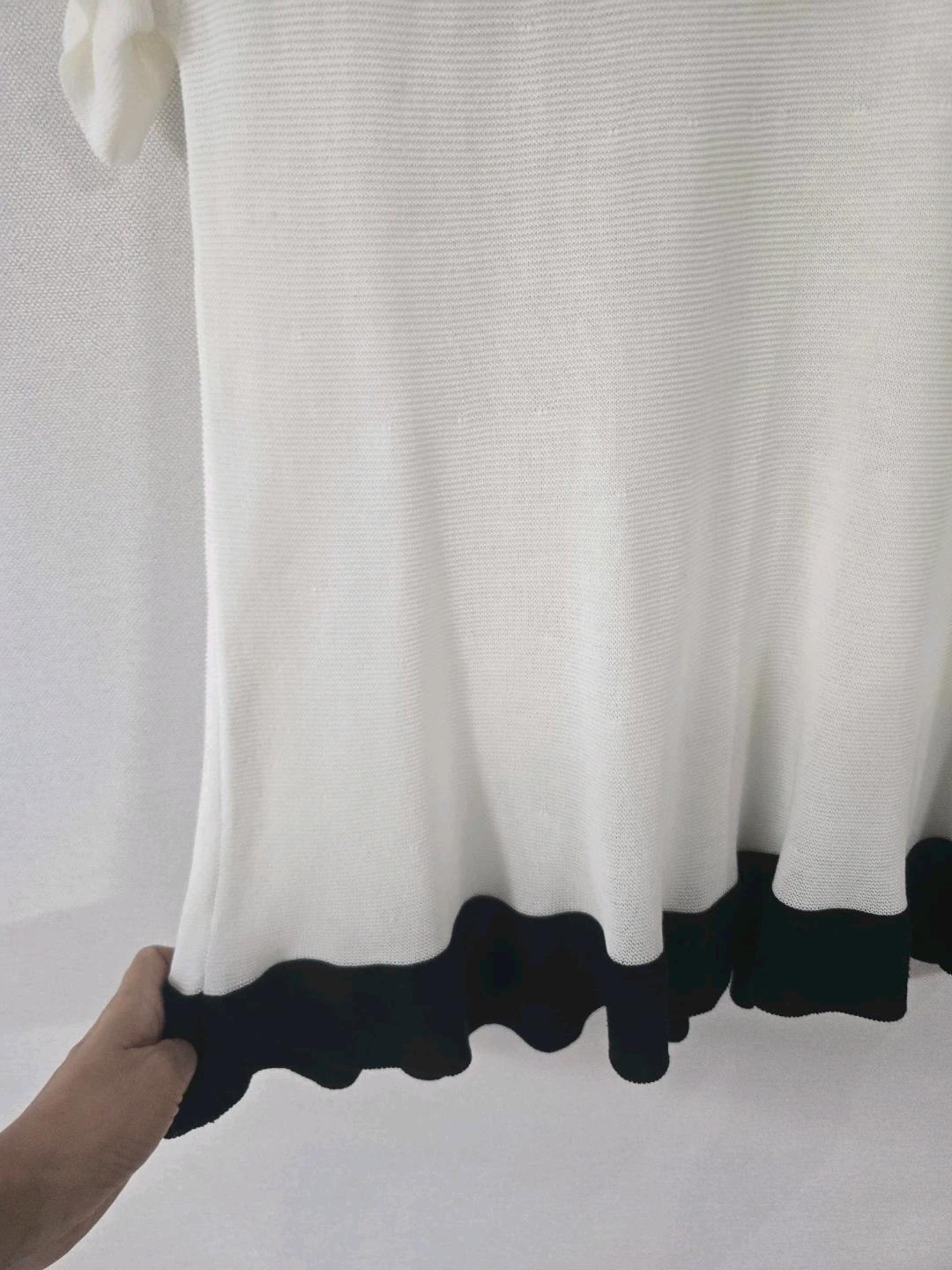 레니본 러플소매 단정 니트 5