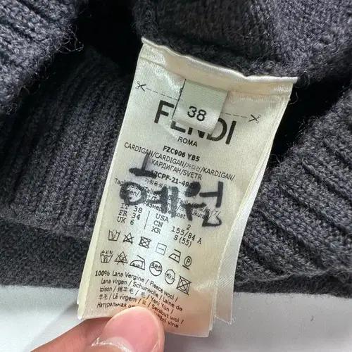 펜디 그레이 울 자수로고 가디건 6
