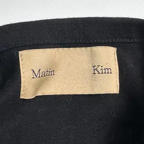 마뗑킴 크롭 블랙 반팔티 4