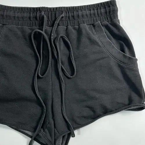 마뗑킴 숏 스웻 팬츠 3