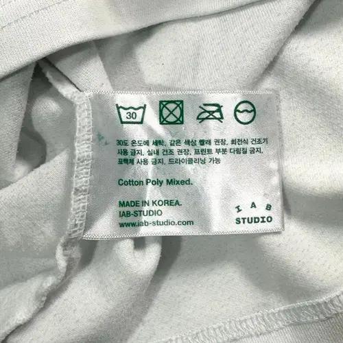 아이앱 스튜디오 화이트 반팔티 7