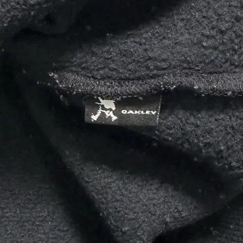 오클리 후드티 7