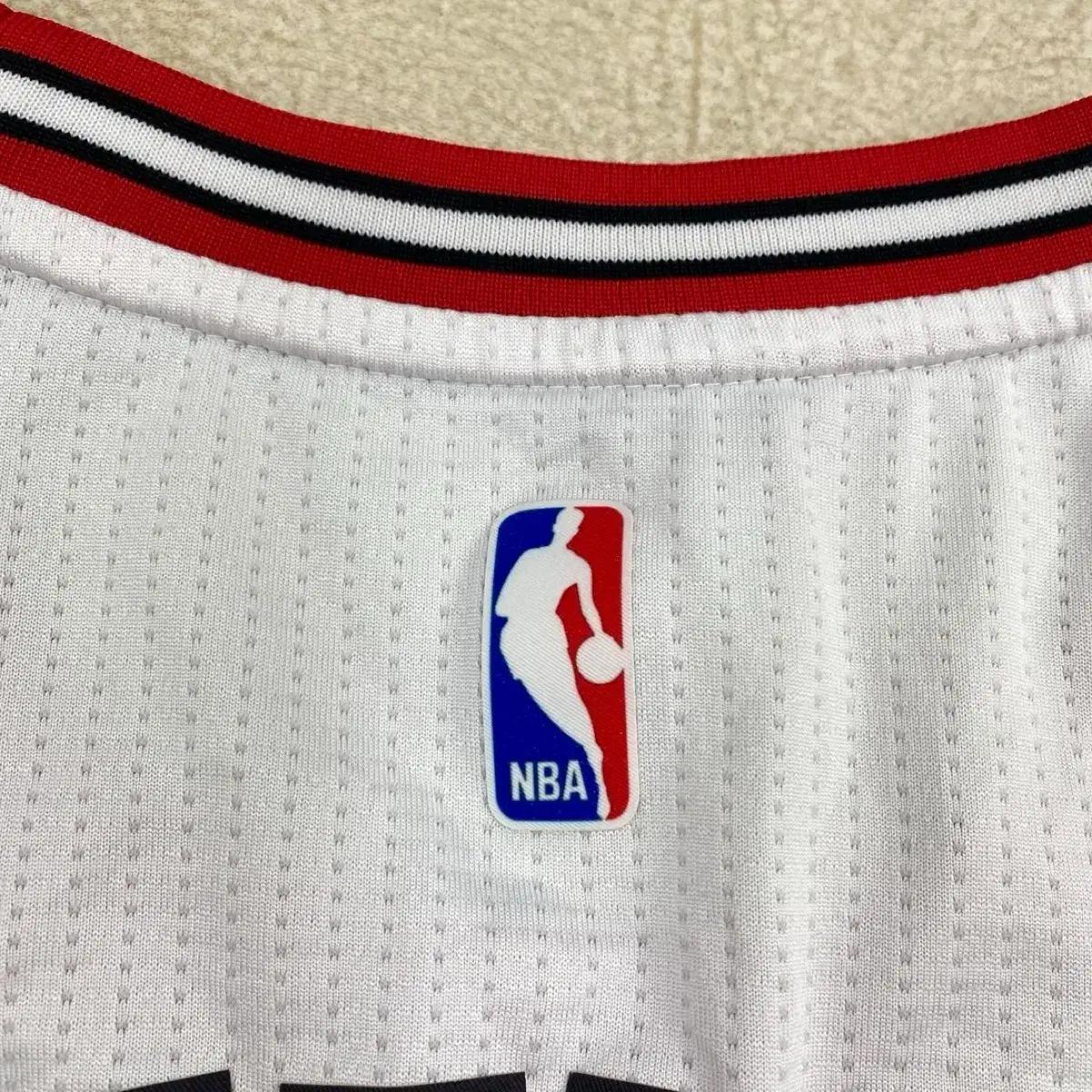 아디다스 NBA 시카고불스 지미 버틀러 스윙맨 져지 (100) 8