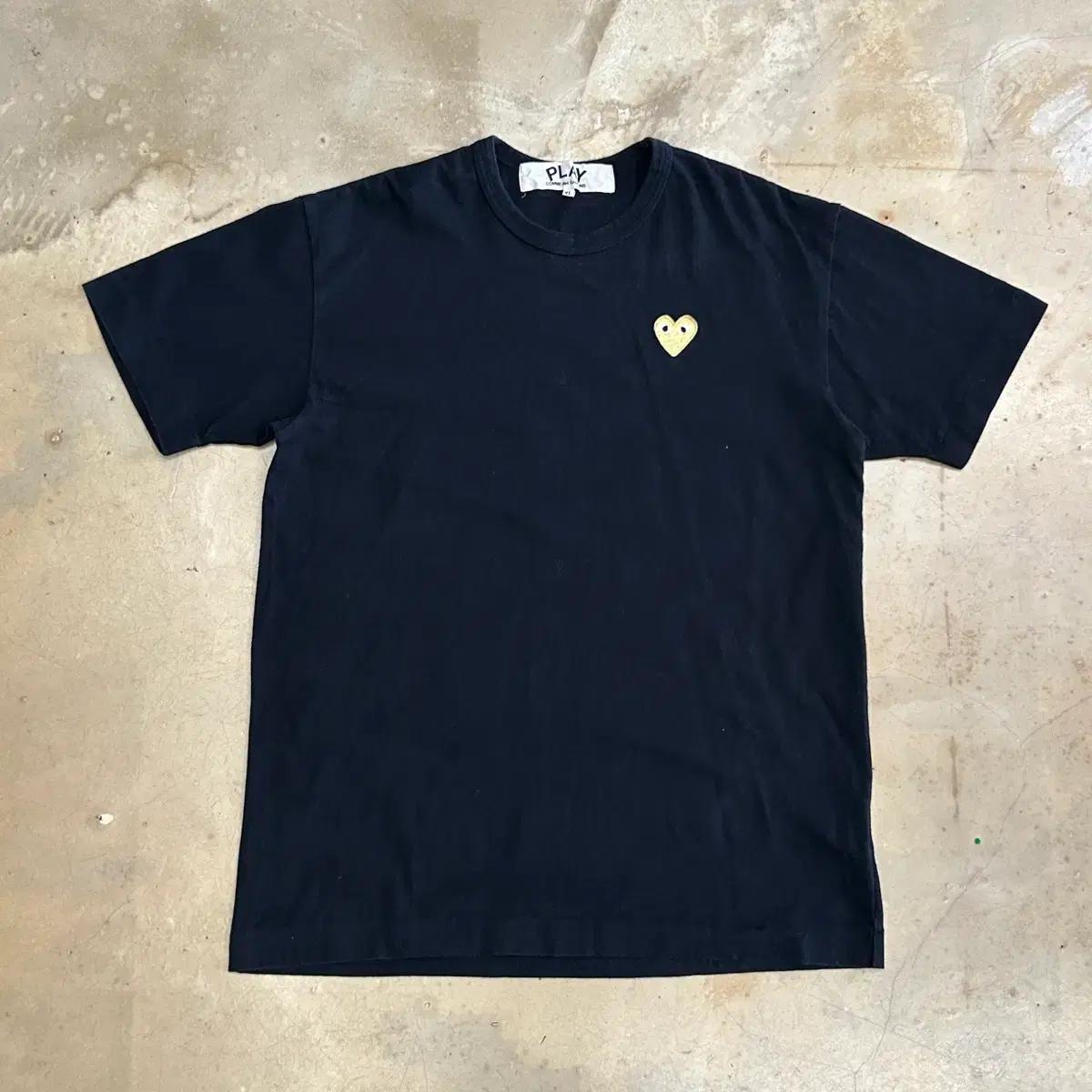 XL 꼼데가르송 골드 하트 와펜 블랙 반팔티 3