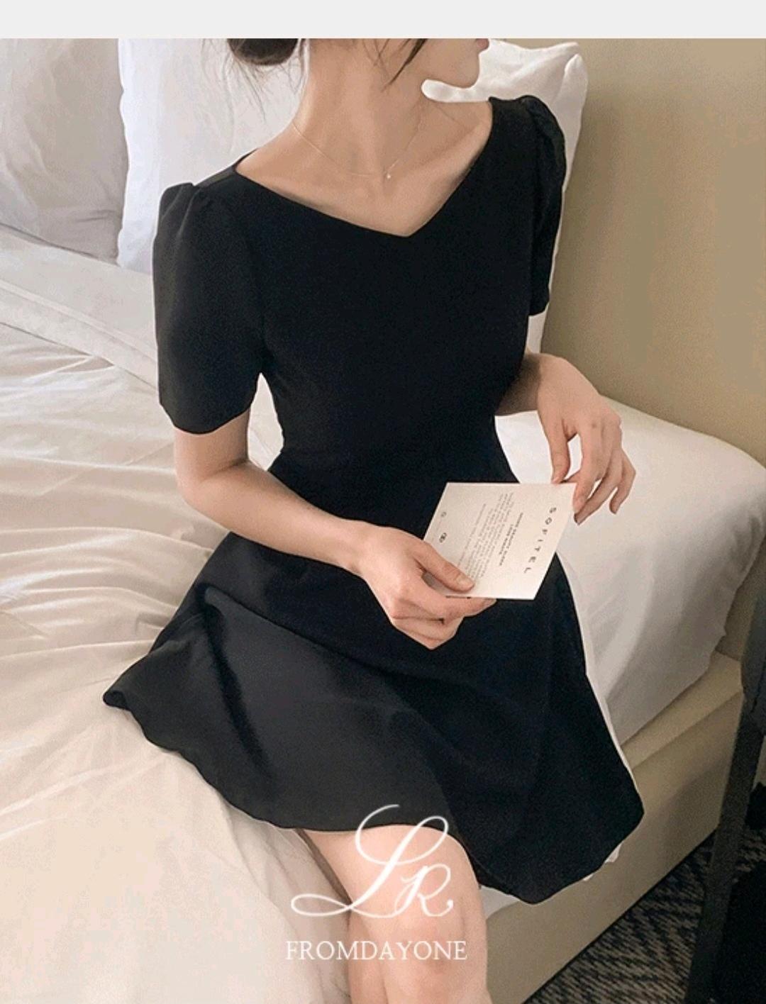 프롬데이원 로젠느 하트 브이넥 플레어 미니원피스 블랙 2