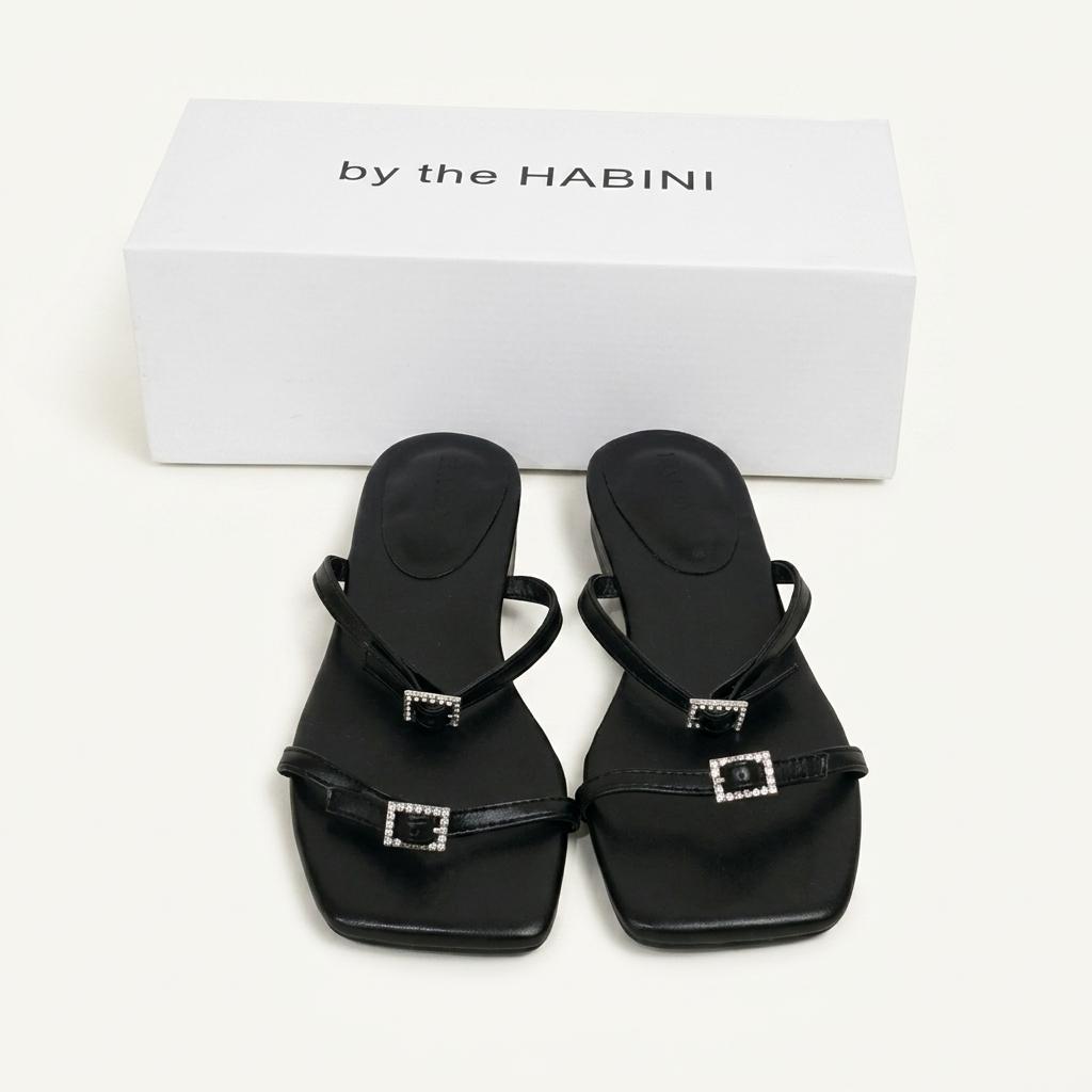 더해비니 블랙 큐빅 스트랩 샌들 230 1