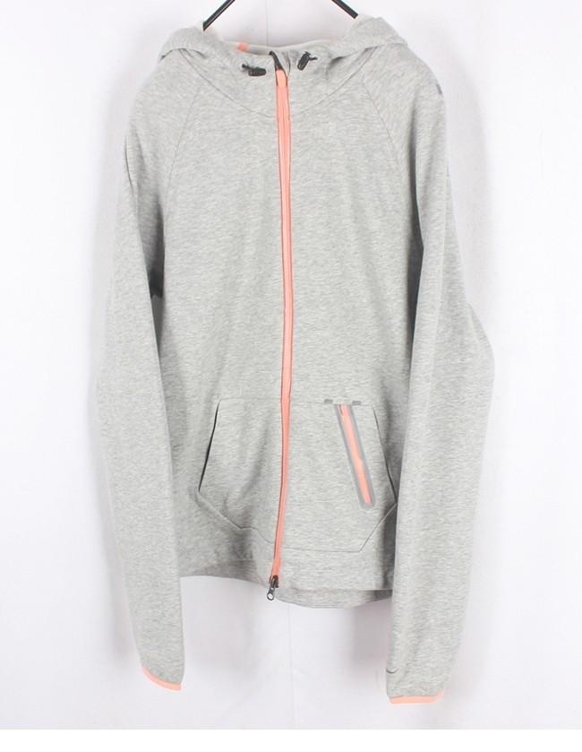NIKE 3