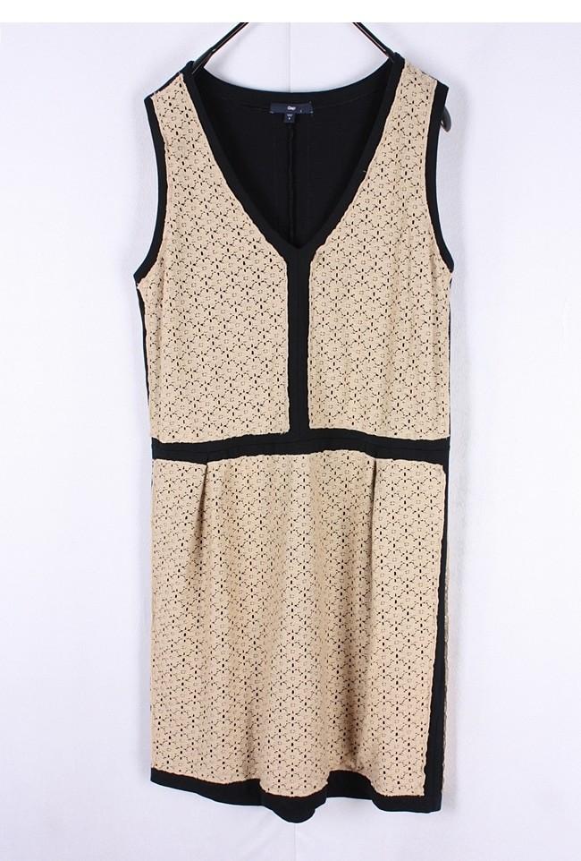 Gap(lace & punching detail) 9
