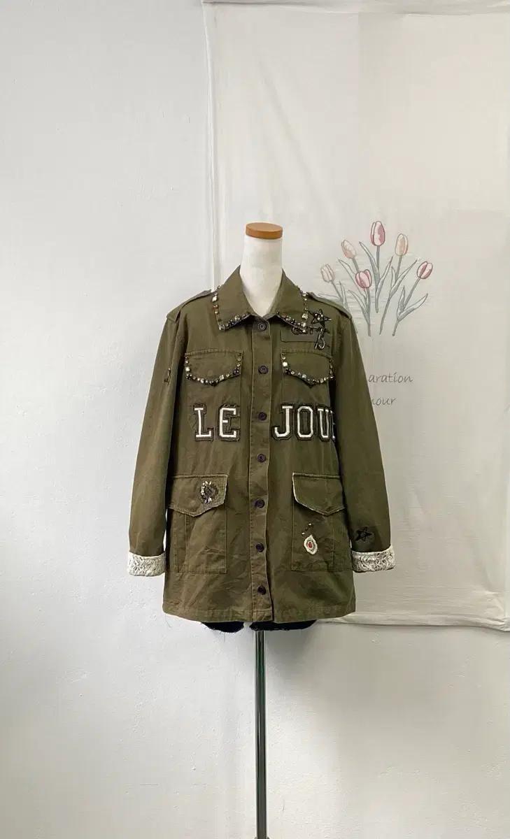올리브 그린 파츠장식 사파리 야상 자켓 2